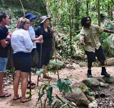 tour guide, demonstrator, nature, travel, trip, tour guide, tour guide, tour guide, tour guide, tour guide